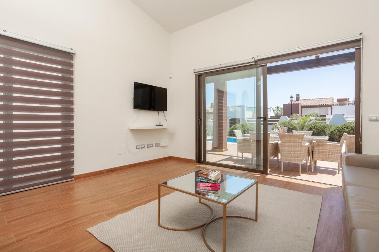 Villa Zafiro 13 Golf Private Pool Caleta De Fuste By Holidays Home エクステリア 写真