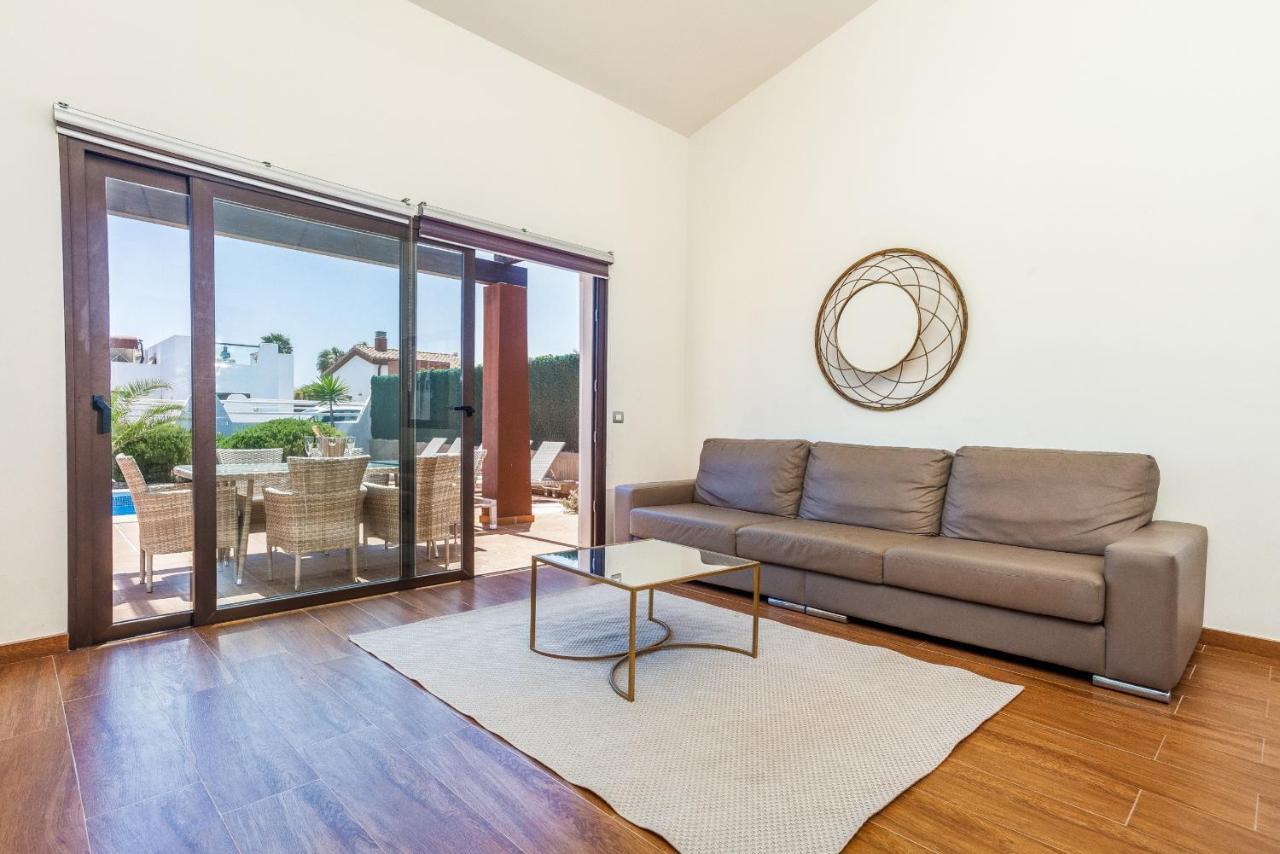 Villa Zafiro 13 Golf Private Pool Caleta De Fuste By Holidays Home エクステリア 写真